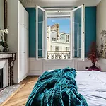 Luxurious Penthouse Close To Champs Elysees And Front Of Eiffel Tower In Heart Of Paris 8