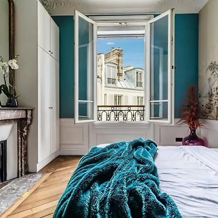 Apartment Luxurious Penthouse Close To Champs Elysees And Front Of Eiffel Tower In Heart Of 8 *